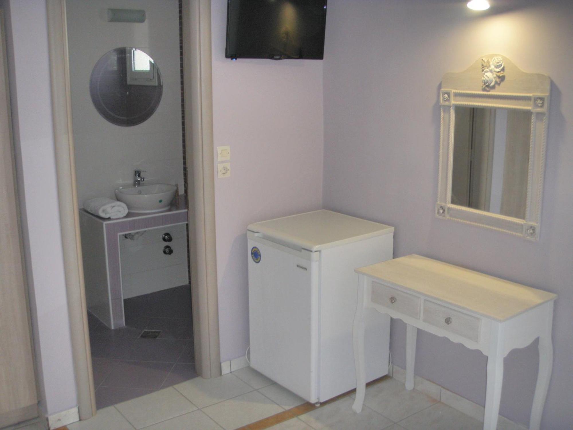 Katerina Lefkada Aparthotel Vasilikí Rum bild
